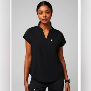 Black Scrub Top- Fabletics Evolve Scrub Top